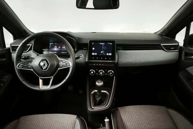 Renault Clio (2024) thumbnail 3