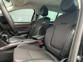 Renault Mégane (2023) thumbnail 7