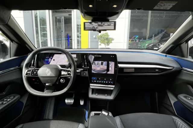 Renault Mégane E-Tech (2026) thumbnail 3