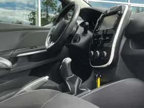 Renault Clio (2016) thumbnail 28