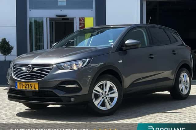 Opel Grandland X (2018) thumbnail 1