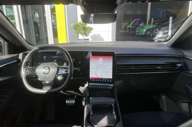 Renault Espace (2023) thumbnail 3
