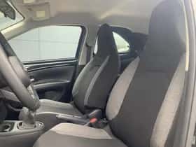 Toyota Aygo (2024) thumbnail 7
