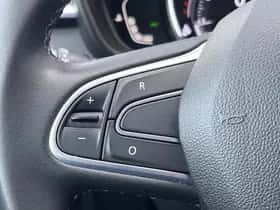 Renault Kadjar (2021) thumbnail 18