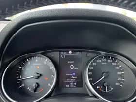 Nissan Qashqai (2019) thumbnail 4