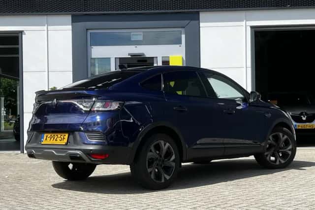 Renault Arkana (2024) thumbnail 2