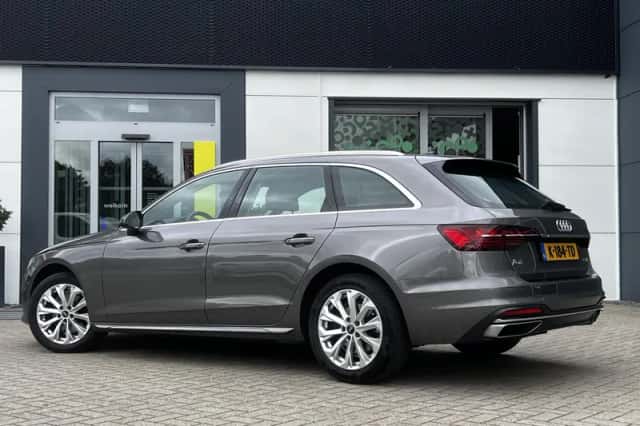 Audi A4 (2021) thumbnail 6