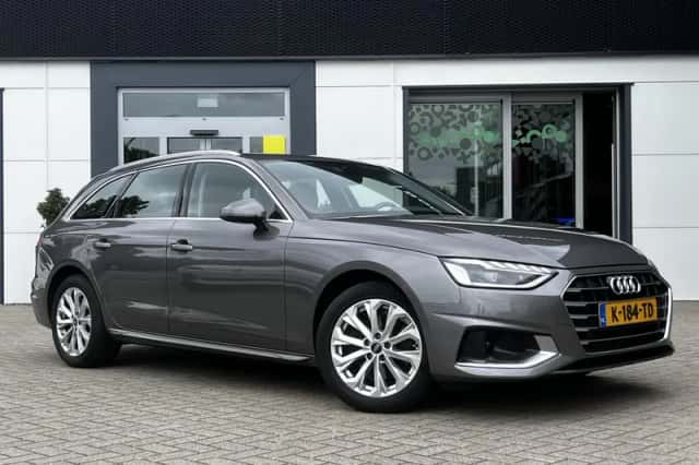 Audi A4 (2021) thumbnail 5