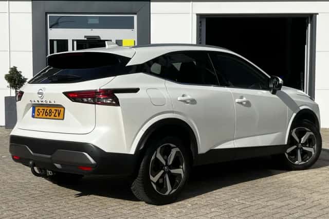 Nissan Qashqai (2023) thumbnail 2