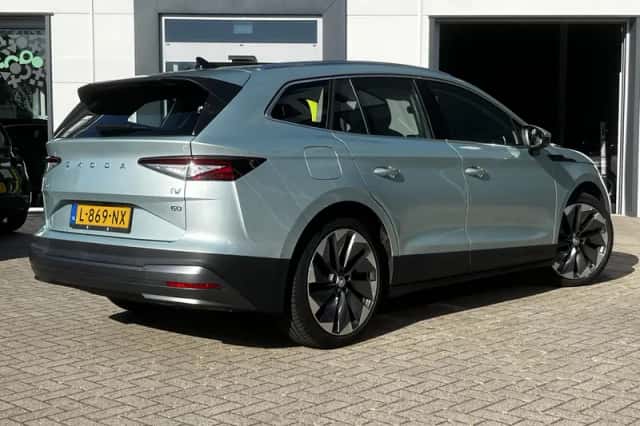 Škoda Enyaq (2021) thumbnail 2