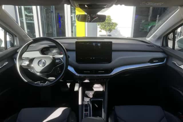Škoda Enyaq (2021) thumbnail 3