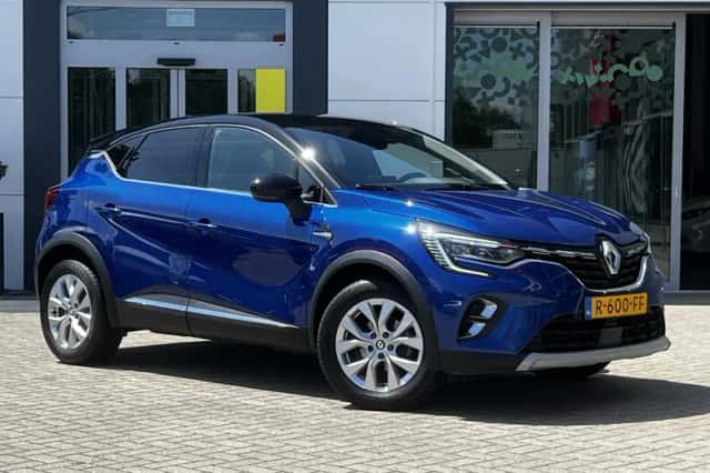 Renault Captur (2022) thumbnail 5