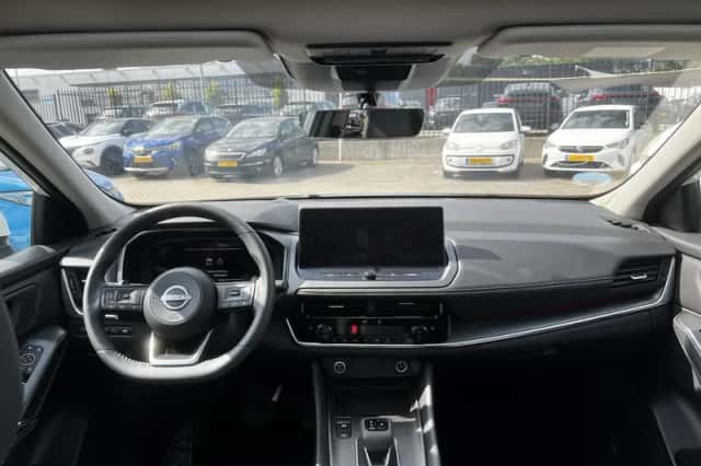 Nissan Qashqai (2025) thumbnail 3