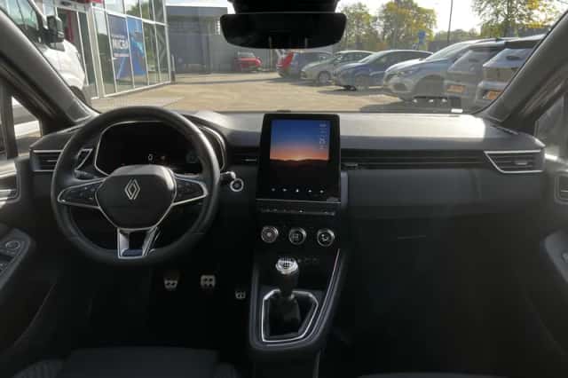 Renault Clio (2025) thumbnail 3