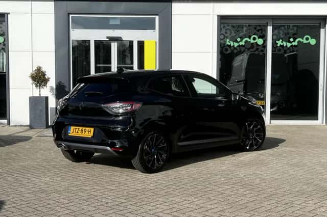 Renault Clio (2025) thumbnail 2