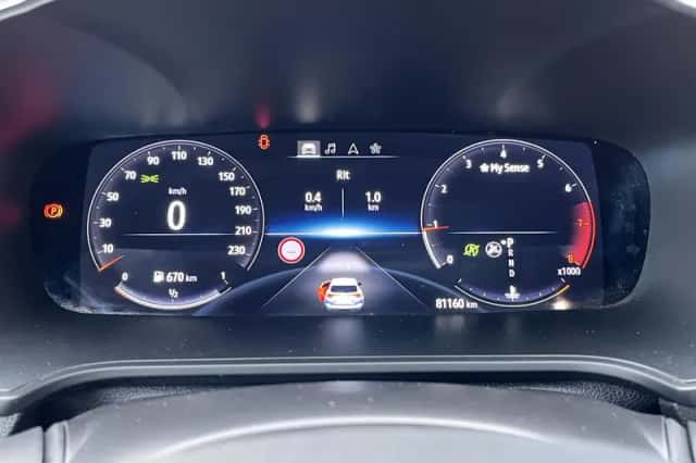 Renault Mégane (2023) thumbnail 4