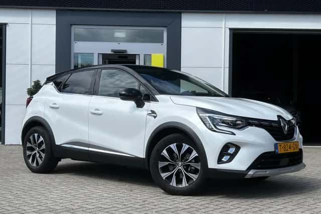 Renault Captur (2023) thumbnail 5