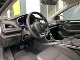 Renault Mégane (2023) thumbnail 24