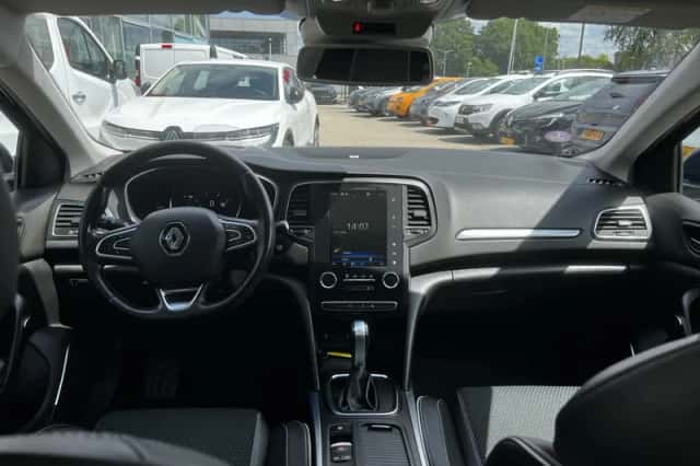 Renault Mégane (2019) thumbnail 3