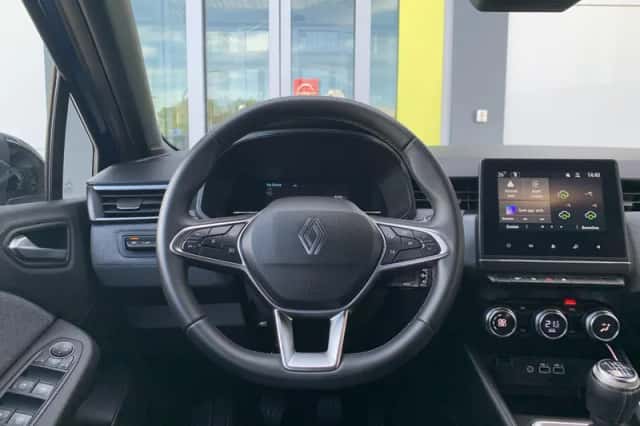 Renault Clio (2025) thumbnail 3