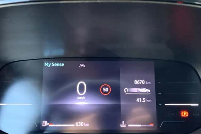 Renault Clio (2025) thumbnail 4