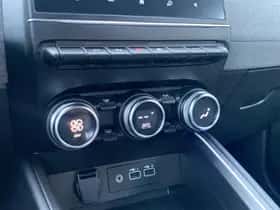 Renault Clio (2023) thumbnail 12