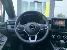 Renault Clio (2023) thumbnail 3
