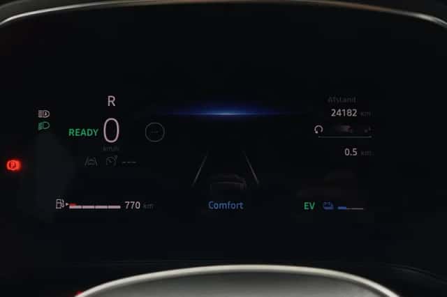 Renault Captur (2024) thumbnail 4