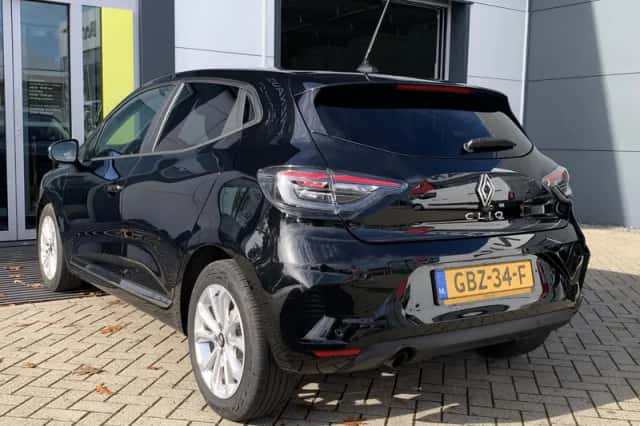 Renault Clio (2024) thumbnail 6