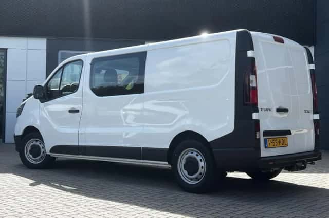 Renault Trafic (2024) thumbnail 6
