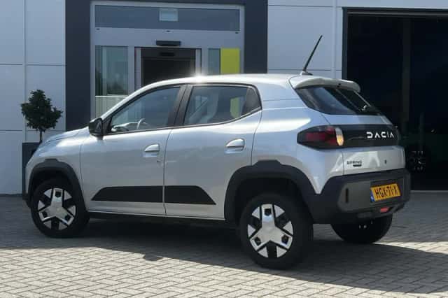 Dacia Spring (2025) thumbnail 6