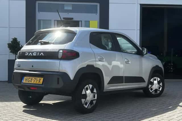 Dacia Spring (2025) thumbnail 2