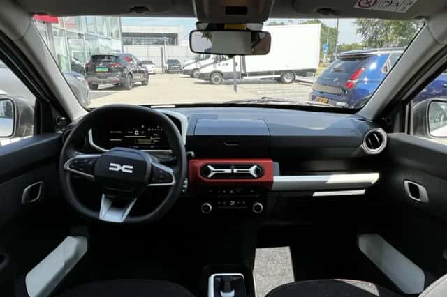Dacia Spring (2025) thumbnail 3