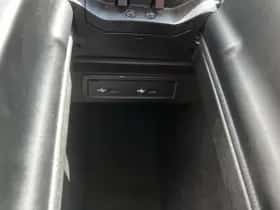 Mercedes-Benz GLA (2023) thumbnail 35