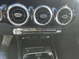 Mercedes-Benz GLA (2023) thumbnail 10
