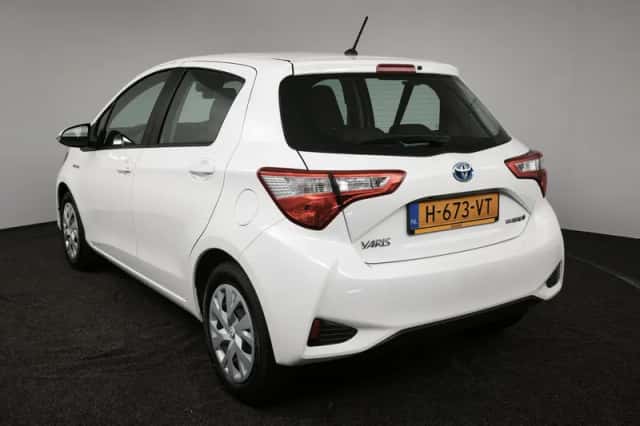 Toyota Yaris (2020) thumbnail 6