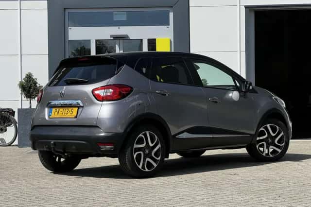 Renault Captur (2017) thumbnail 2