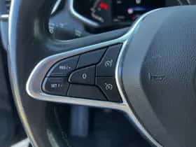 Renault Clio (2019) thumbnail 20