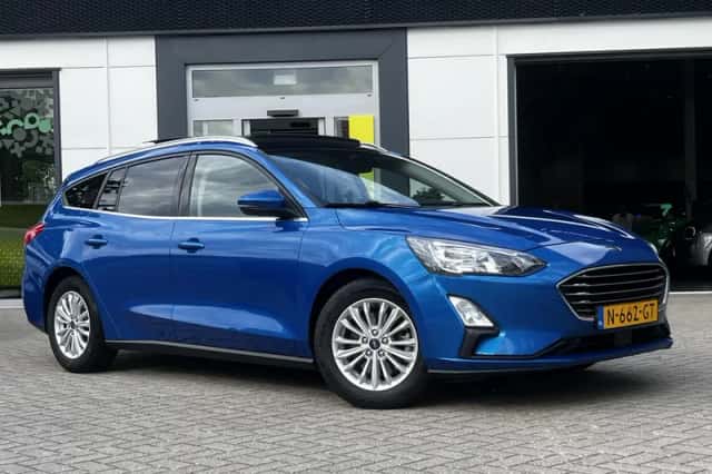 Ford Focus (2021) thumbnail 5