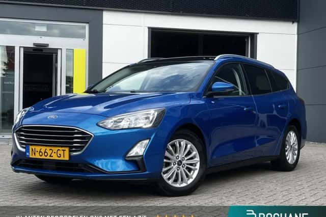 Ford Focus (2021) thumbnail 1