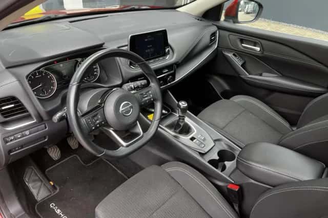 Nissan Qashqai (2022) thumbnail 3