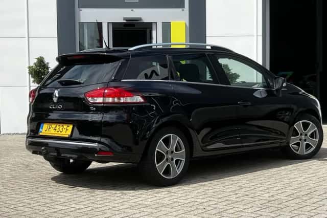 Renault Clio (2016) thumbnail 2