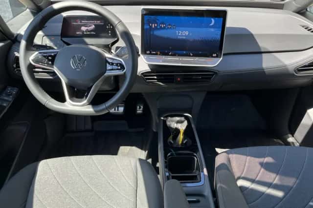 Volkswagen ID.3 (2025) thumbnail 3
