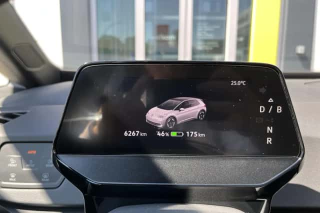 Volkswagen ID.3 (2025) thumbnail 4