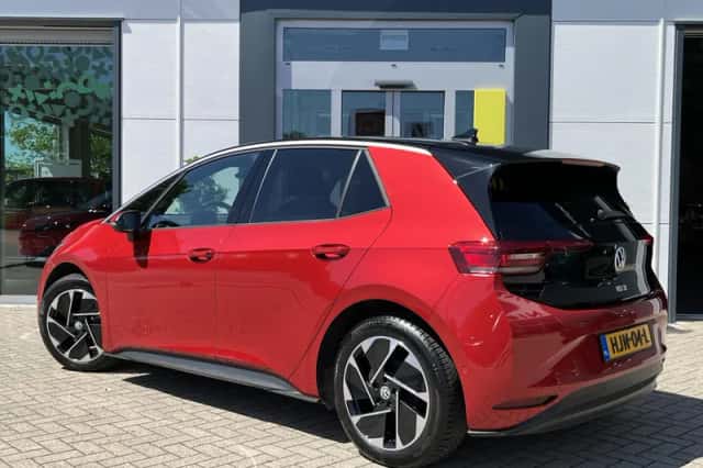 Volkswagen ID.3 (2025) thumbnail 6