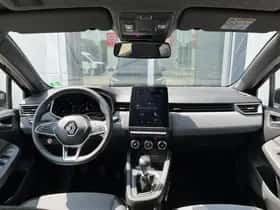 Renault Clio (2024) thumbnail 3
