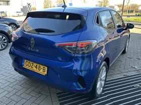 Renault Clio (2024) thumbnail 2