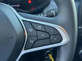 Renault Clio (2024) thumbnail 20