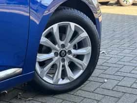 Renault Clio (2024) thumbnail 24