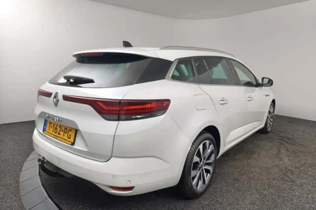 Renault Mégane (2023) thumbnail 2